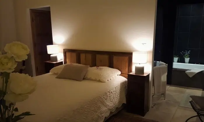 Panoramic Oda, 1 Büyük (Queen) Boy Yatak, Havuz Manzaralı