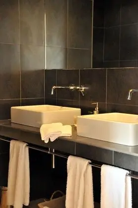 Panoramic Oda, 1 Büyük (Queen) Boy Yatak, Havuz Manzaralı