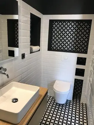 Standard Apart Daire, Balkon (402)