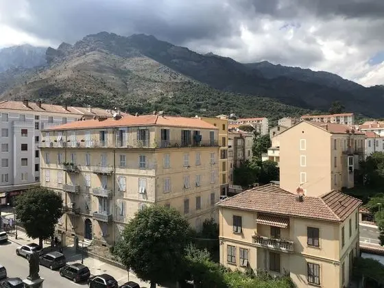 Superior Apart Daire, Balkon (401)
