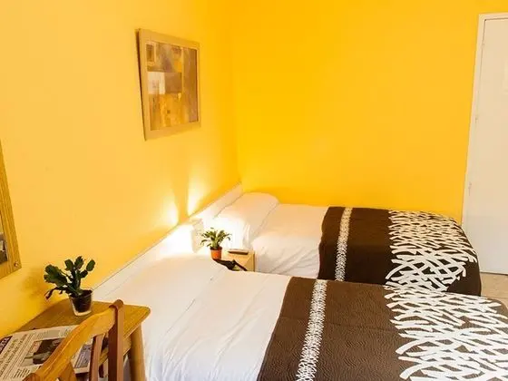 Tek Büyük veya İki Ayrı Yataklı Oda, Dağ Manzaralı