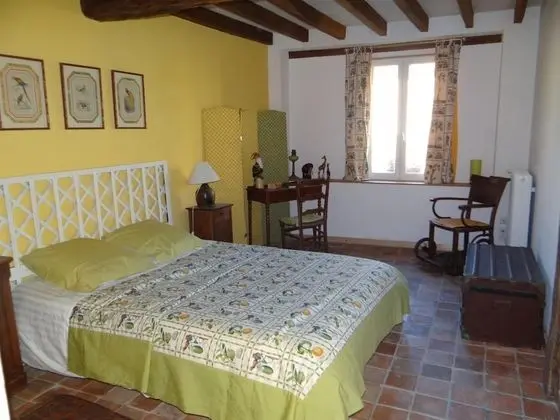 Tek Büyük veya İki Ayrı Yataklı Oda, Sigara İçilmez