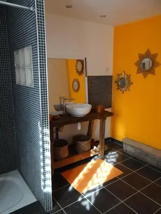 Tek Büyük veya İki Ayrı Yataklı Oda, Sigara İçilmez