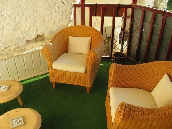 Dört Kişilik Oda, Sigara İçilmez (Le Logis du Gardien)