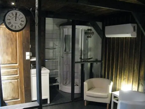 Tek Büyük Yataklı Oda (Cabane en Bois)