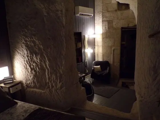 Tek Büyük Yataklı Oda (La Chambre du Pressoir)