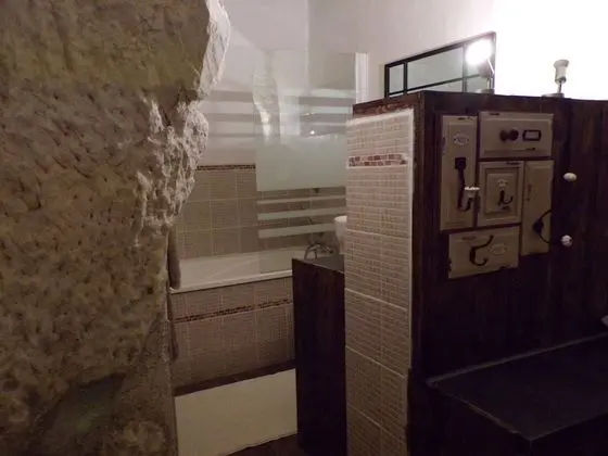 Tek Büyük Yataklı Oda (La Chambre du Pressoir)