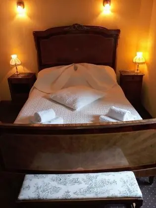 Deluxe Tek Büyük Yataklı Oda, Avlu Manzaralı (Victoria)