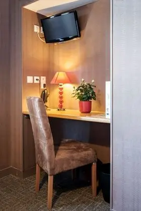 Comfort Tek Büyük Yataklı Oda