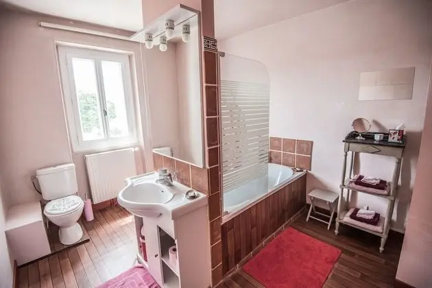 Comfort Tek Büyük Yataklı Oda, Özel Banyo, Havuz Manzaralı (N°1 Rose Bonbon)