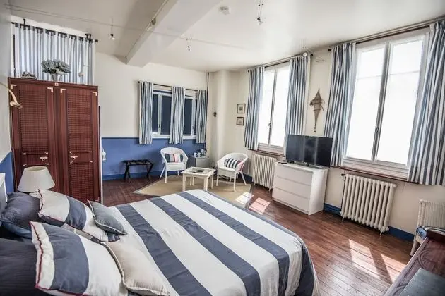 Deluxe Tek Büyük Yataklı Oda, Bahçe Manzaralı (N°5 Marine)