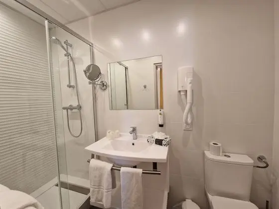 Standard Üç Kişilik Oda