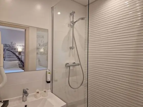 Standard Üç Kişilik Oda