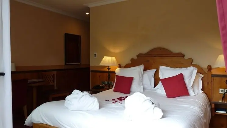Comfort Oda, 1 Büyük (Queen) Boy Yatak, Sigara İçilmez, Teras