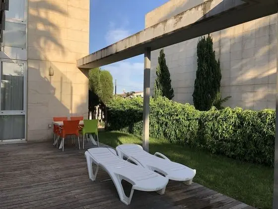Tek Büyük Yataklı Oda, Teras, Bahçe Manzaralı