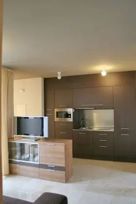 Üç Kişilik Oda, Teras, Bahçe Manzaralı