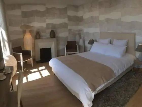 Comfort Tek Büyük Yataklı Oda, Özel Banyo, Bahçe Manzaralı