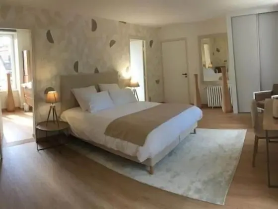 Comfort Tek Büyük Yataklı Oda, Özel Banyo, Bahçe Manzaralı