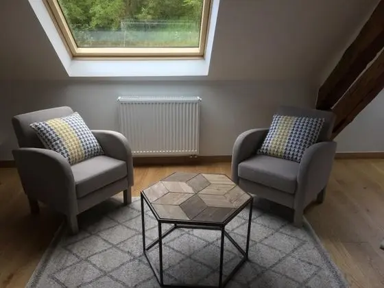 Tek Büyük Yataklı Oda, Özel Banyo (Combles)