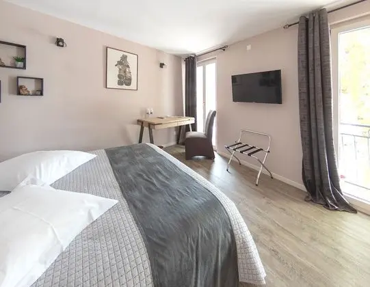 Tek Büyük Yataklı Oda, Balkon