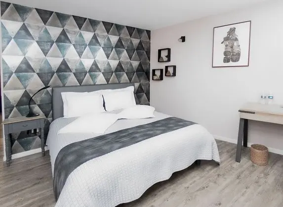 Tek Büyük Yataklı Oda, Balkon