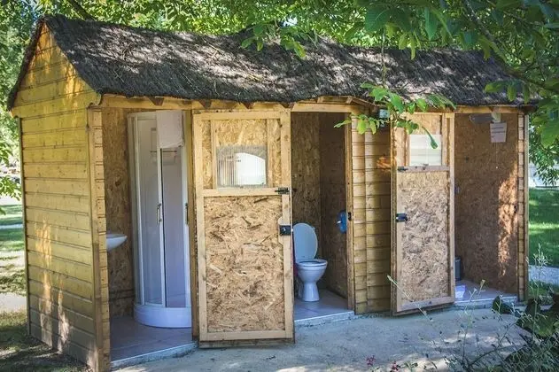 Family Çadır, Ortak Banyo