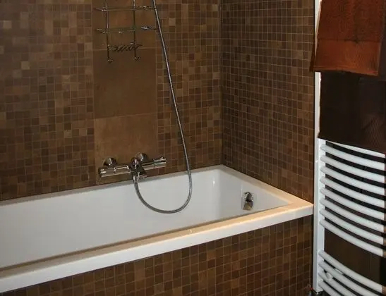 Kır Evi, Özel Banyo (Capucine)