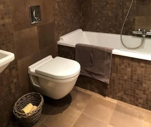 Kır Evi, Özel Banyo (Capucine)