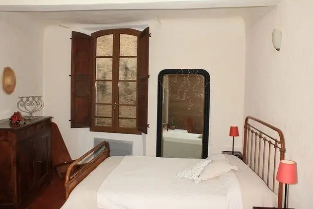 Tek Büyük Yataklı Oda (Pennec)