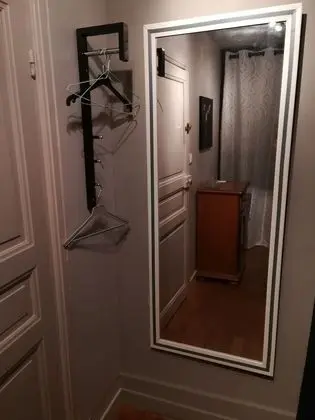 Tek Büyük Yataklı Oda (Montcellienne)