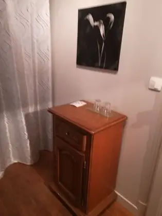 Tek Büyük Yataklı Oda (Montcellienne)