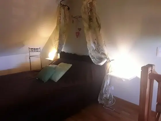Tek Büyük Yataklı Oda (Parodienne)