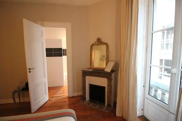 Superior Tek Büyük Yataklı Oda, Şehir Manzaralı (Chambre Quinconces)
