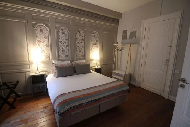 Superior Tek Büyük Yataklı Oda, Şehir Manzaralı (Chambre Quinconces)