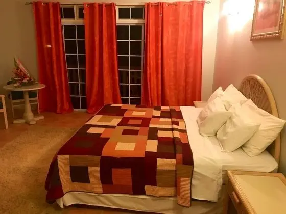 Family Studio, 1 King Bed, Partial Ocean View