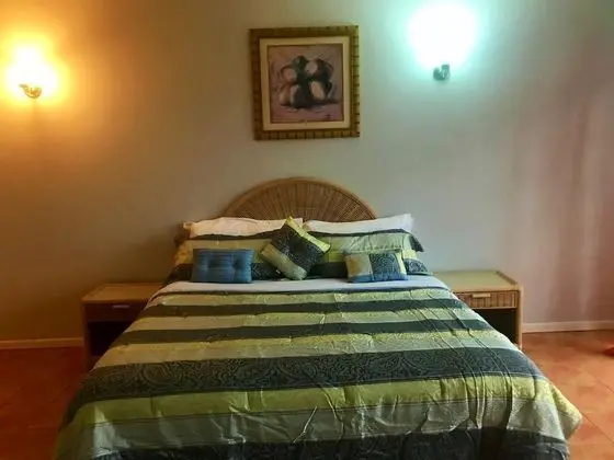 Family Studio, 1 King Bed, Partial Ocean View