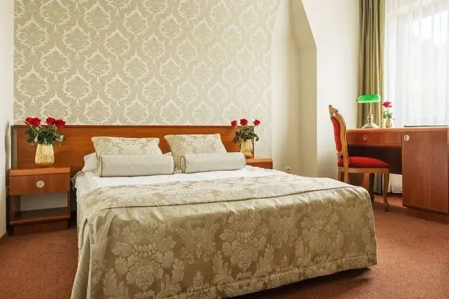 Deluxe Tek Büyük veya İki Ayrı Yataklı Oda (#2)