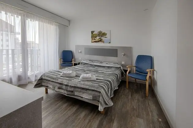 Comfort Tek Büyük Yataklı Oda