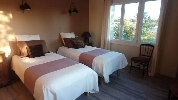 Tek Büyük veya İki Ayrı Yataklı Oda (Cévennes)