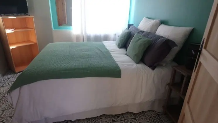 Tek Büyük Yataklı Oda (Garrigue)