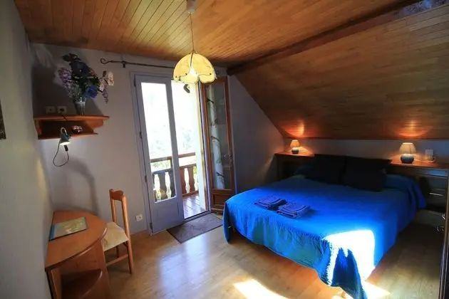 Tek Büyük Yataklı Oda, Dağ Manzaralı (Bleue)