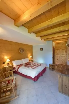 Büyük Yataklı Tek Kişilik Oda