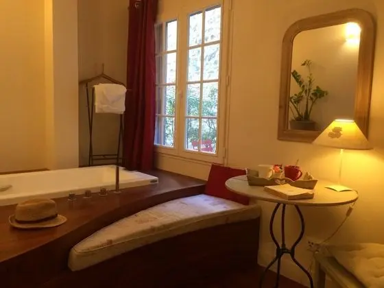 Luxury Oda, Sıcak Su Havuzu