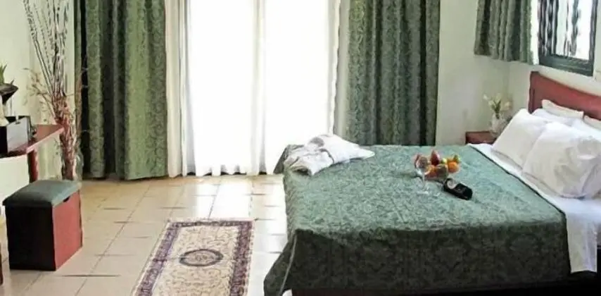 Standard Tek Büyük Yataklı Oda