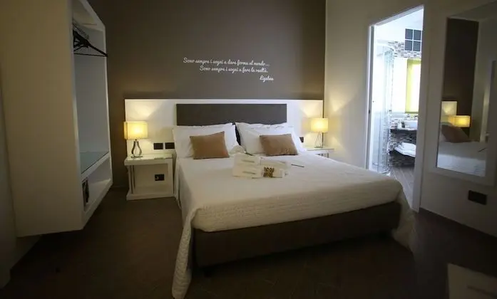 Deluxe Tek Büyük veya İki Ayrı Yataklı Oda, Deniz Manzaralı