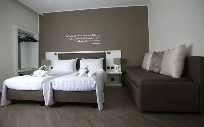 Deluxe Üç Kişilik Oda, Deniz Manzaralı