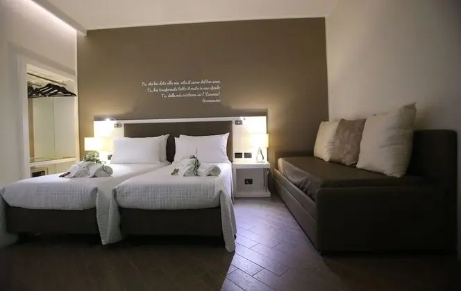 Deluxe Üç Kişilik Oda, Deniz Manzaralı