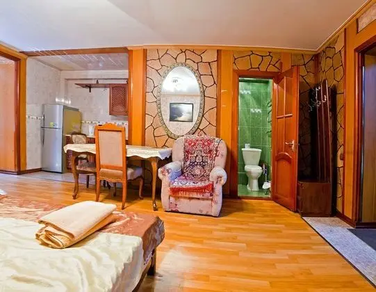 Apart Daire (Zhibek Zholy Street 103)