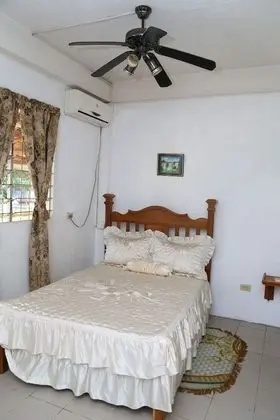 Stüdyo, 1 Büyük (Queen) Boy Yatak, Buzdolabı ve Mikrodalga, Avlu Manzaralı