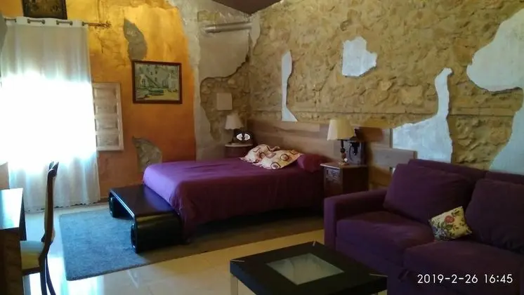 Comfort Tek Büyük Yataklı Oda